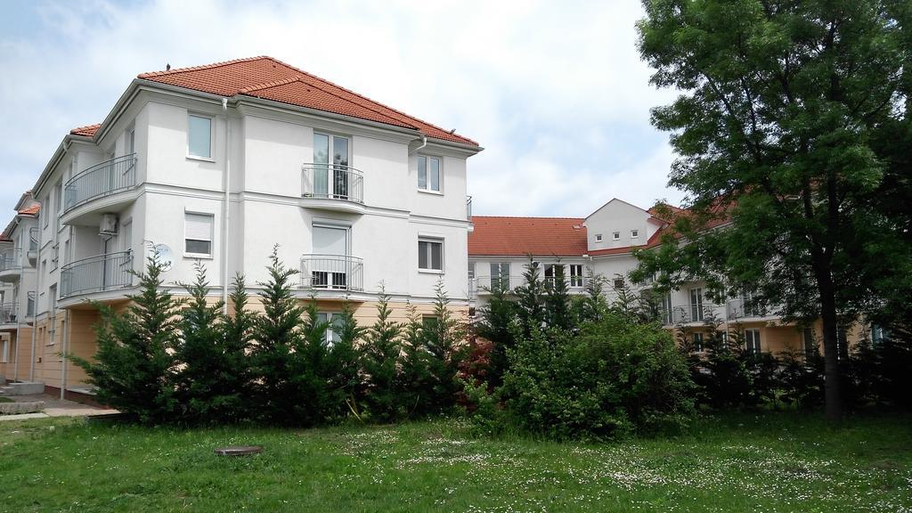 Thermal Apartman Hajdúszoboszló Extérieur photo